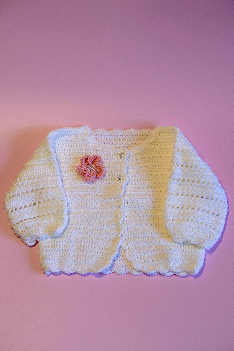 Casaquinho de Tricô para Bebê – Flora